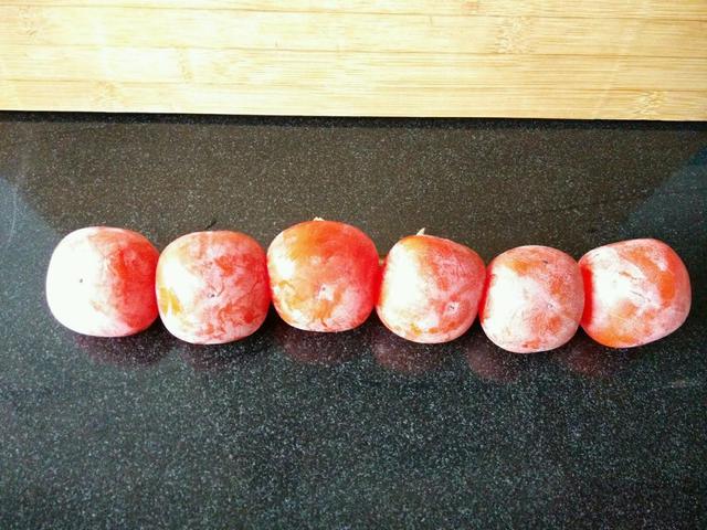 软柿子做的饼家常做法,软甜柿子饼怎么做