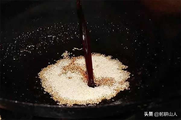 水煮糖醋排骨怎么发黑,色泽发黑的糖醋排骨