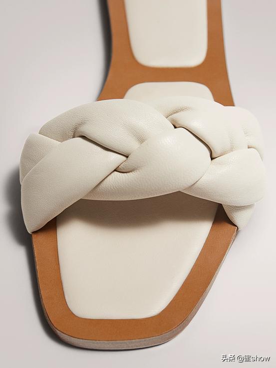 最好看的bv鞋子,bv风拖鞋流行