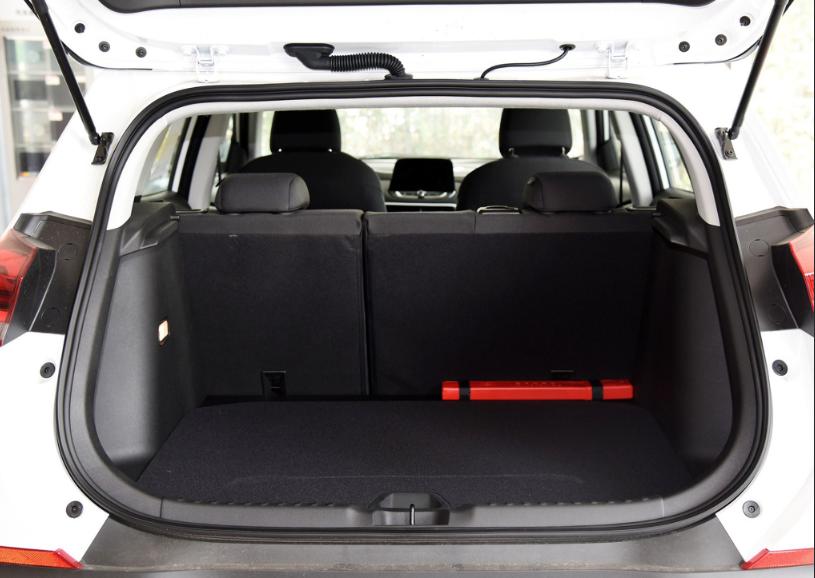 雪佛兰创酷尺寸对比逍客,17款雪佛兰创酷功能详解