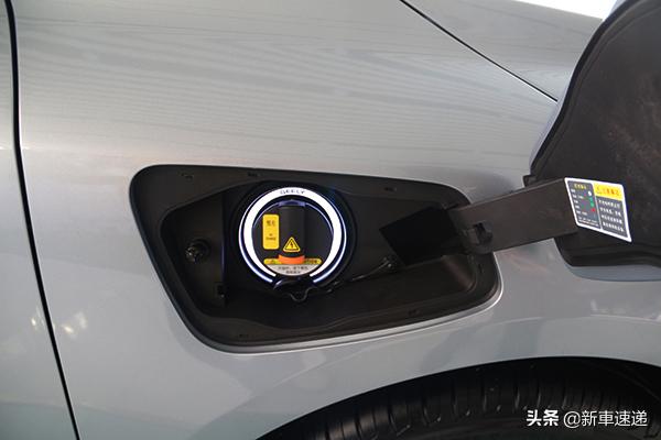 吉利超豪华概念车亮相,吉利首款超a级家轿