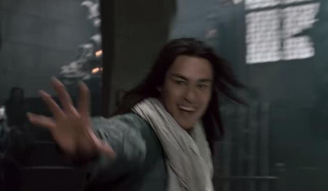 袭胸,下跪,尿裤子,新版《天龙八部》还能再恶心点吗?