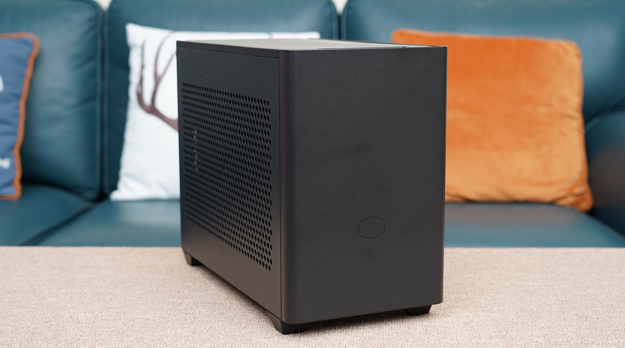 哪个机箱可以装3槽显卡,什么样的显卡适合装itx主机