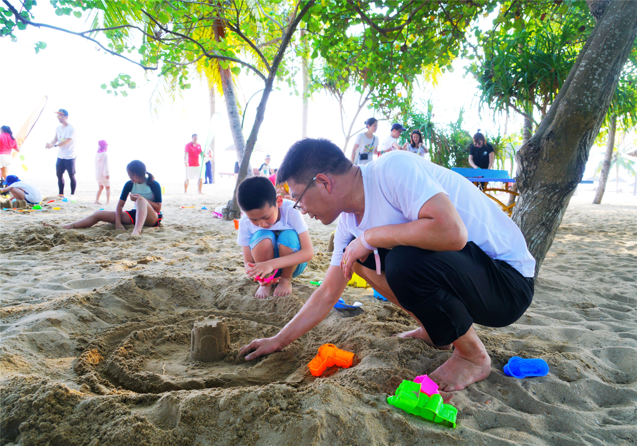 三亚亲子游酒店1000元左右,一价全含三亚亲子度假酒店