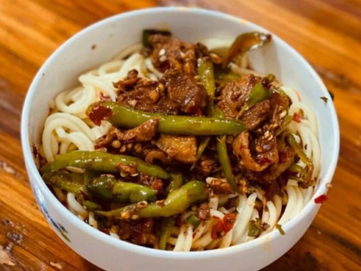 成都最牛板凳面,成都最拽的板凳面