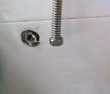 角阀加长丝断掉怎么取出来,锌合金角阀为什么容易断掉