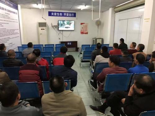 驾驶证在外地被扣12分可以回家吗,驾驶证被扣12分可以异地学习吗