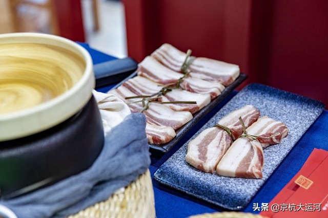 甏肉把子肉红烧肉的区别,特色甏肉坛子肉吃到爽