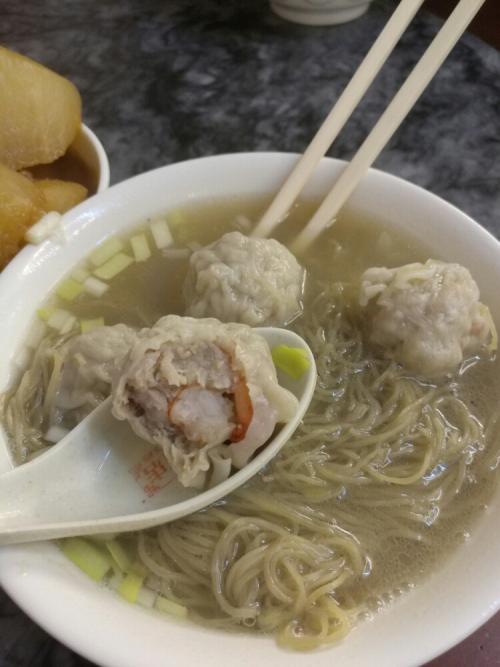 100元吃垮金街,100元吃广州步行街