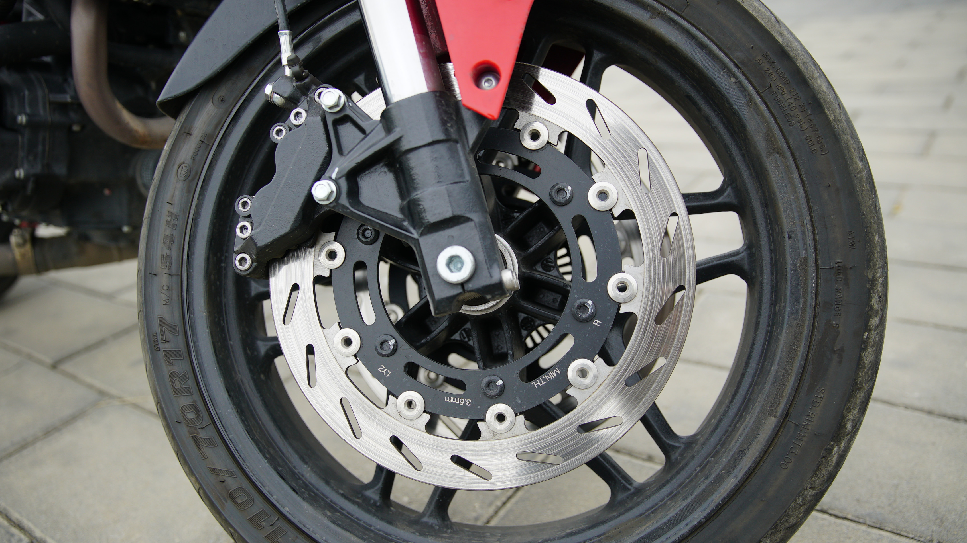 月薪一万推荐买什么二手车,月薪8000左右买的车