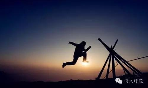 33岁前台还能做几年,30多岁了还在底层怎么办