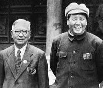 “超级富三代”逃亡海外六年，凭什么享受国葬待遇？