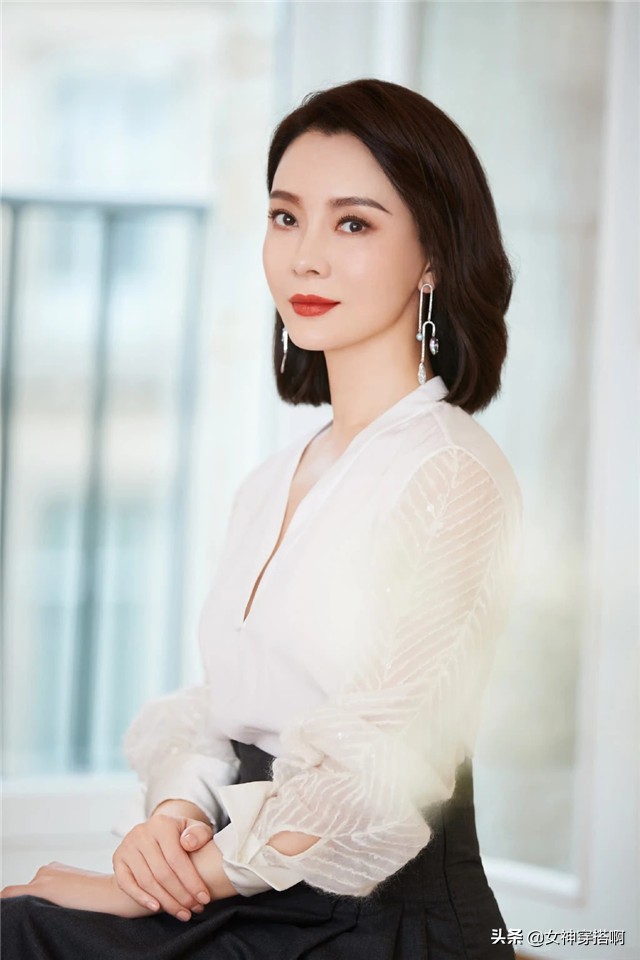 什么样的眼睛是桃花眼杏眼丹凤眼,丹凤眼和狐狸眼哪个眼型好