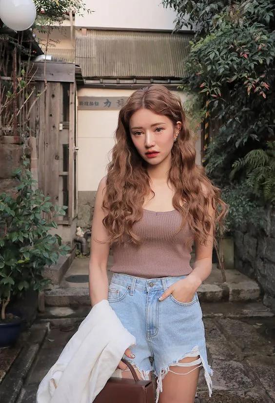 杨幂赵丽颖三个节点拉开差距,杨幂赵丽颖稳居一线