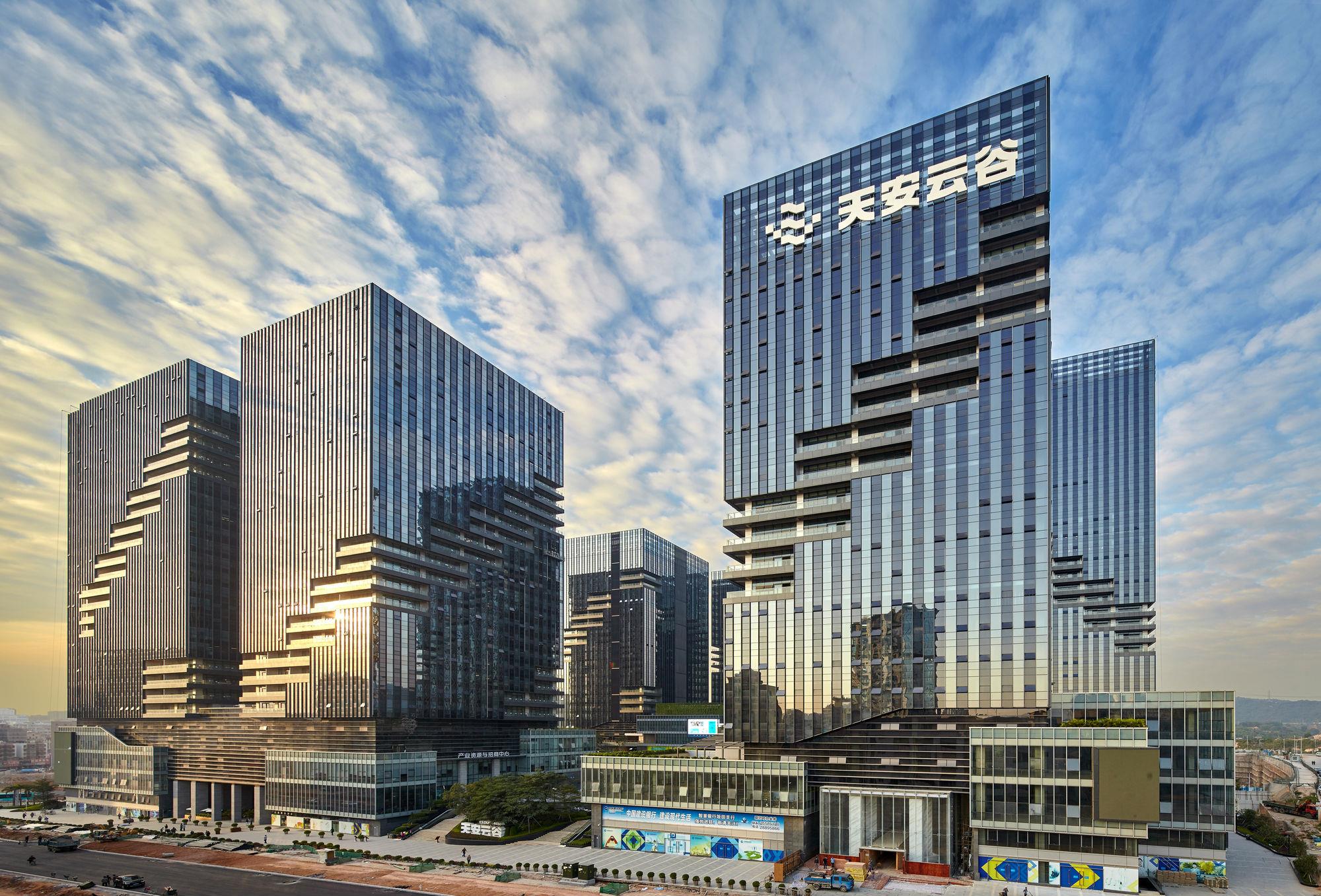 投资100亿元打造生产基地,投资8000多亿的芯片生产基地