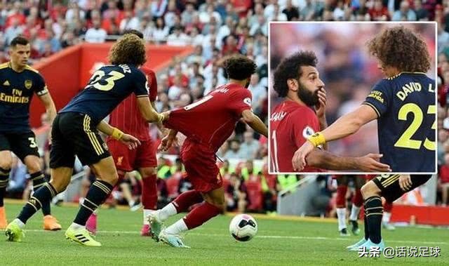 球迷眼中的“定时*弹炸**”，大卫-路易斯究竟是天使还是魔鬼？