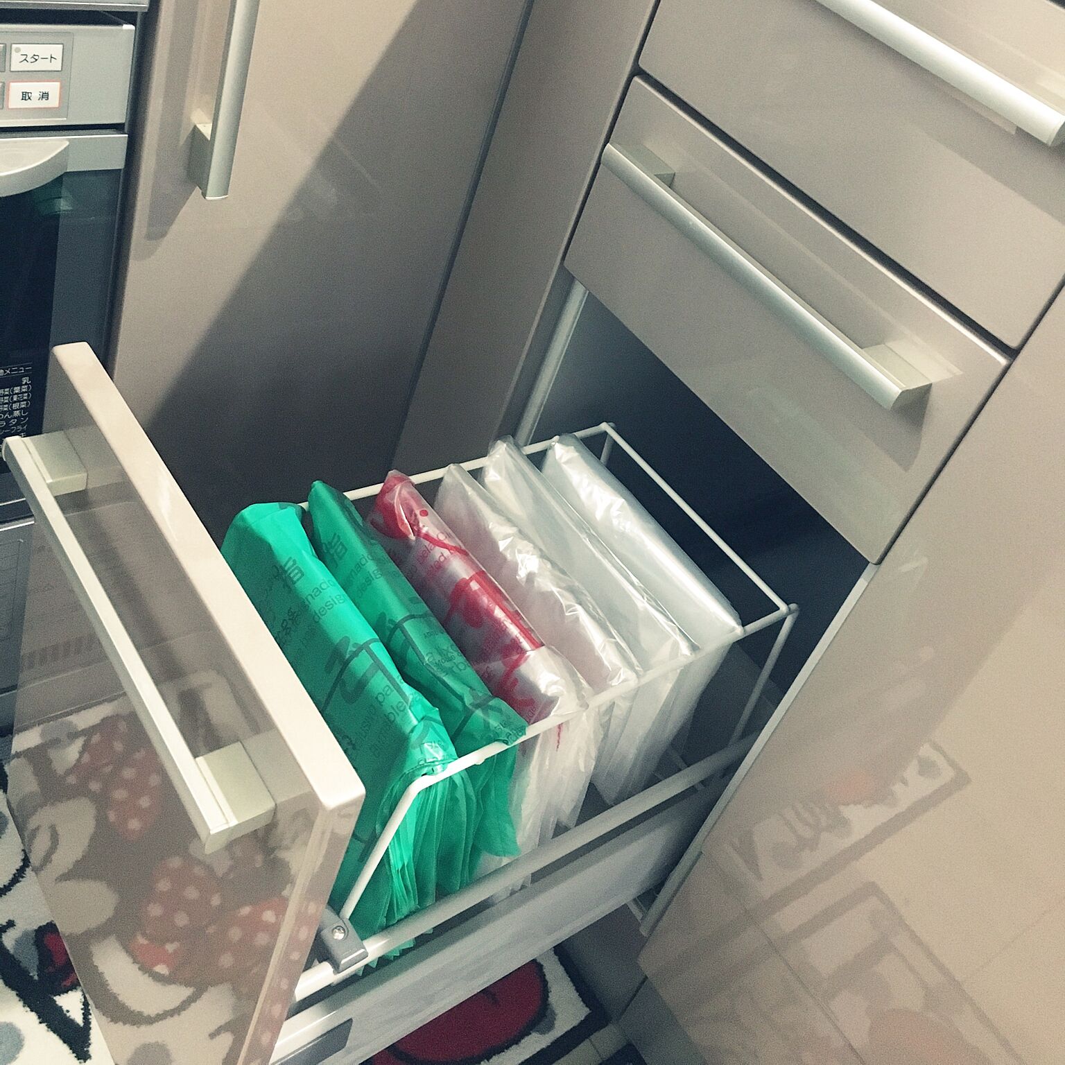 购物袋收纳神盒,塑料袋购物袋怎么收纳