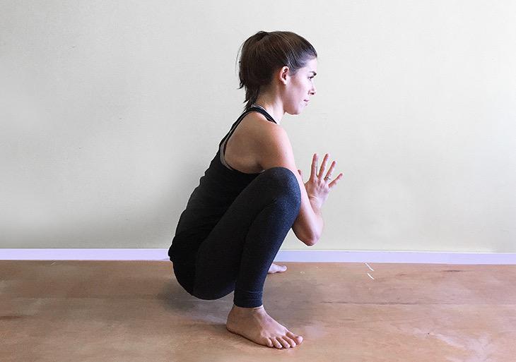 经期延迟,脸冒痘痘,应该是内分泌问题,试试这几个瑜伽体式