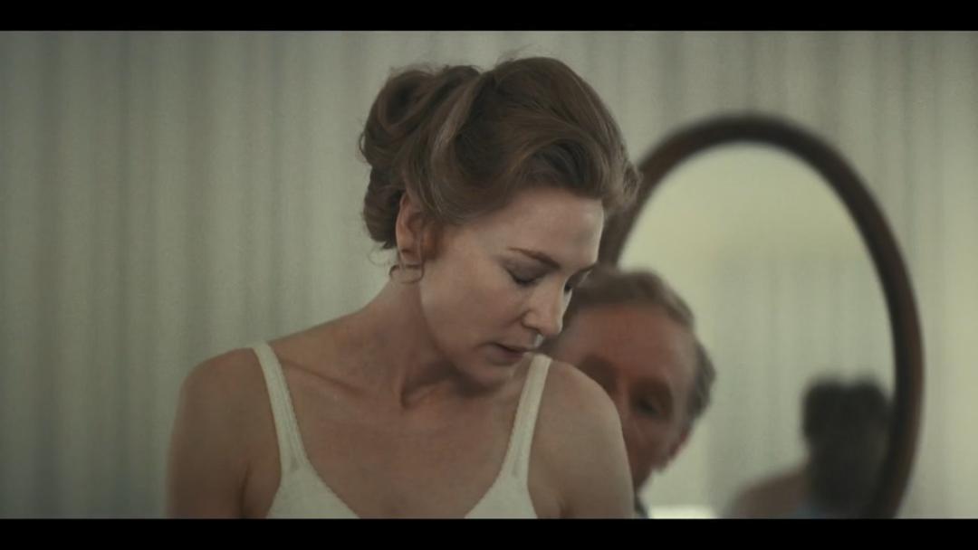 凯特布兰切特情史,凯特布兰切特饰演出轨老师