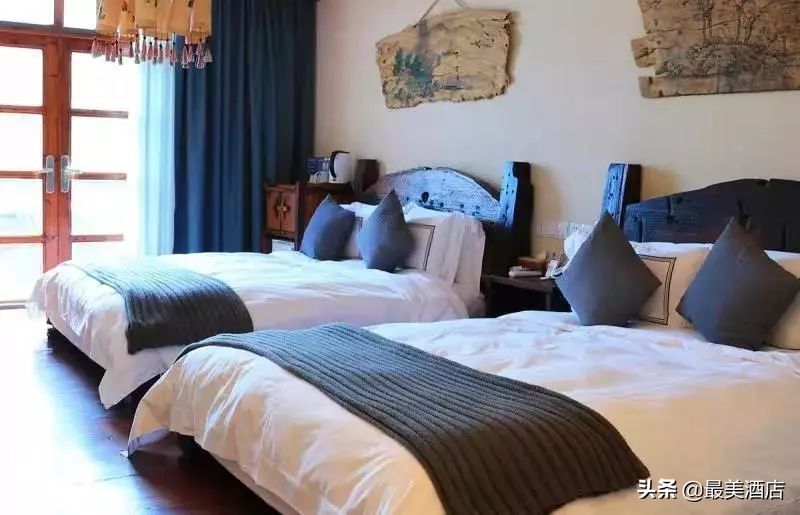 这对夫妻把渔民都嫌弃的破旧石头房，改成3个超美的民宿，美爆了