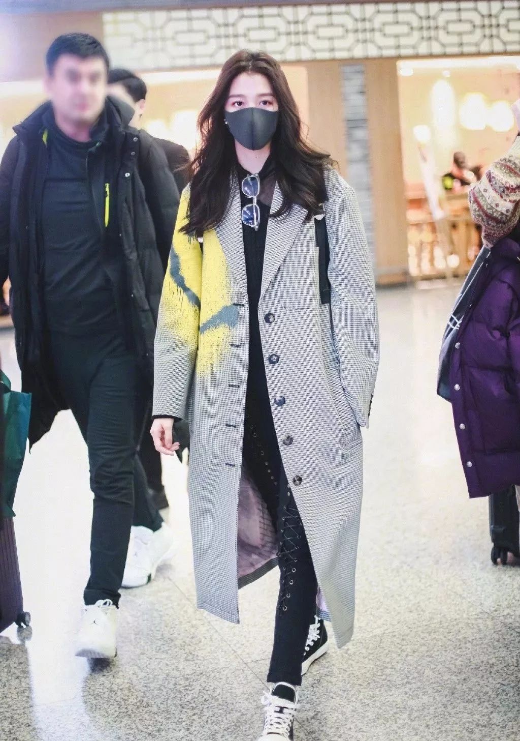 周洁琼代言的运动鞋子,周洁琼鞋