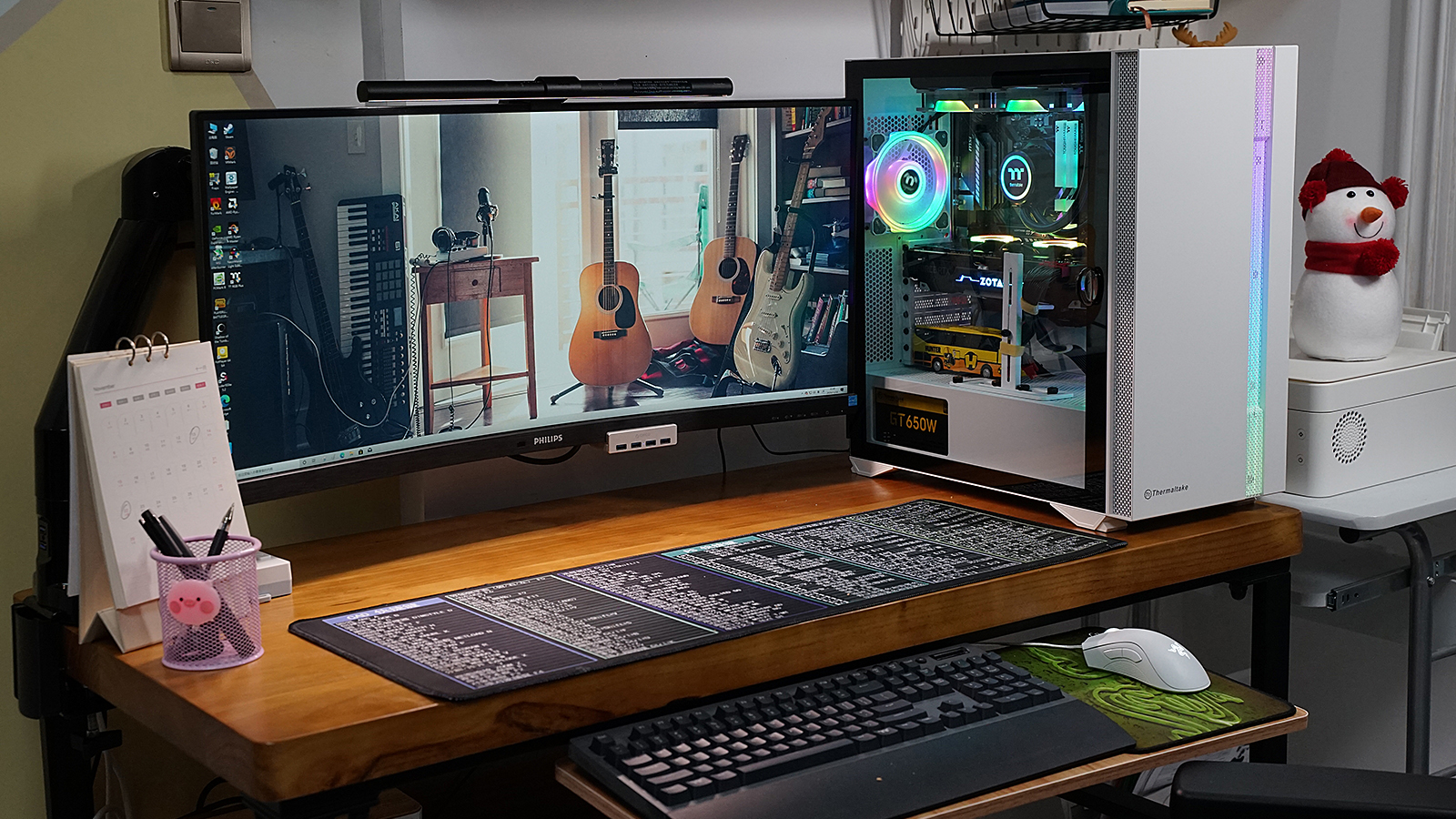 秀桌面：送老婆RGB全家桶PC，钱都花在光效上的感觉真棒