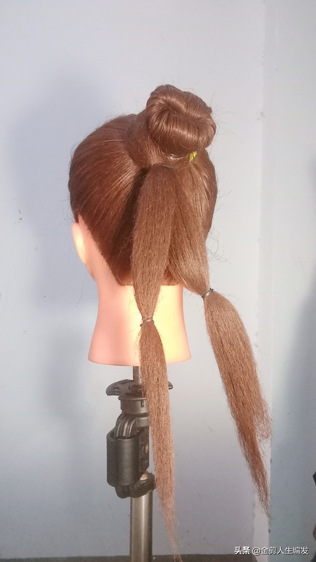 蝴蝶结发型怎么编才好看,刘诗诗大蝴蝶结头饰发型