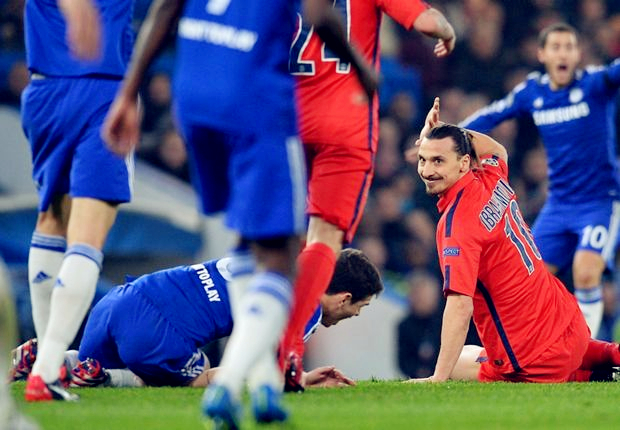 霸王枪实乃双刃剑，暮年伊布在米兰有双重角色