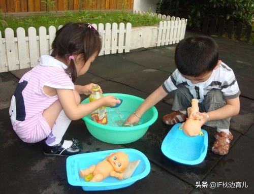 为什么孩子爱玩水,孩子喜欢玩水了怎么办