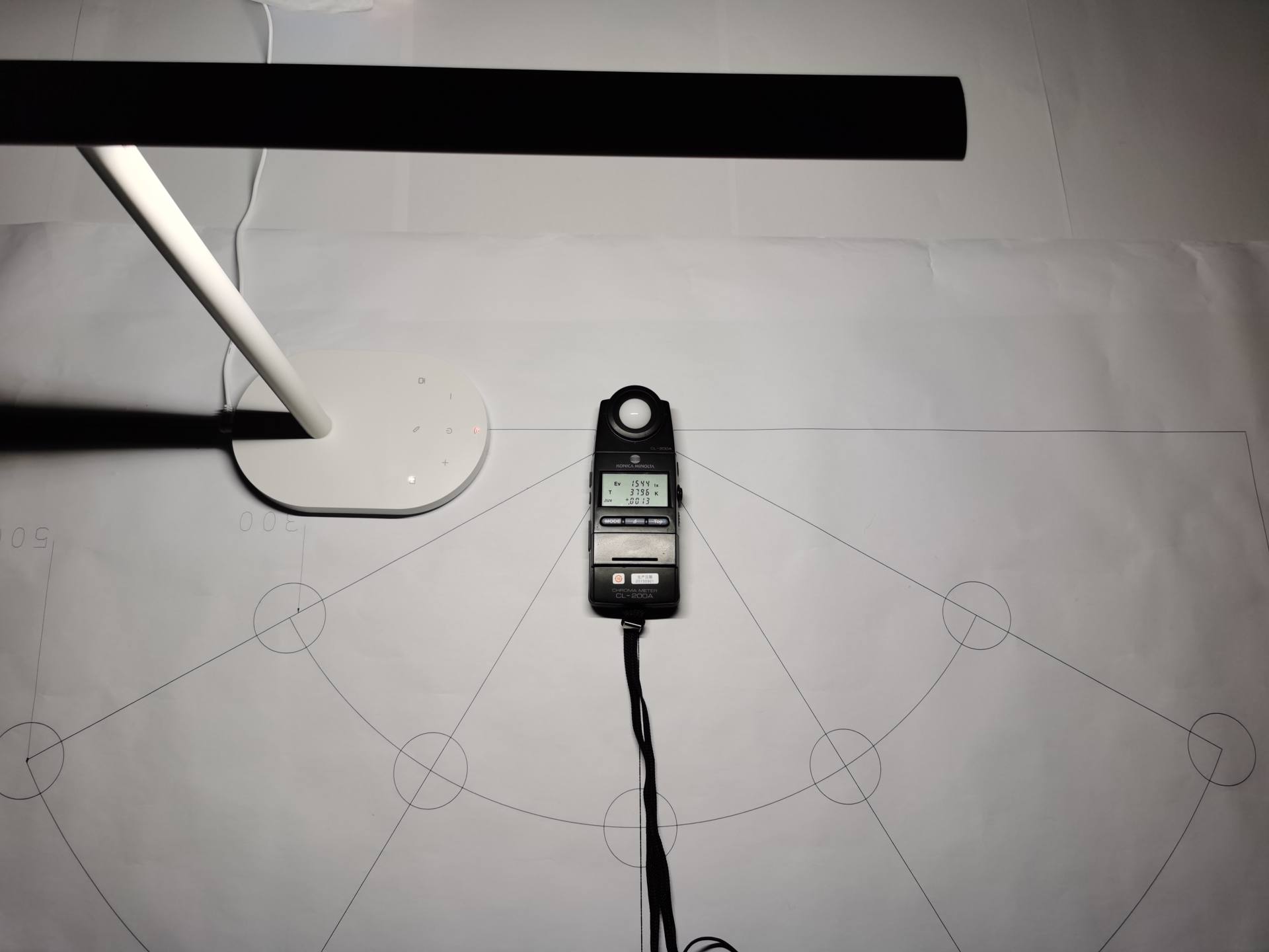 护眼台灯台式和落地款如何选,高性价比护眼台灯选择