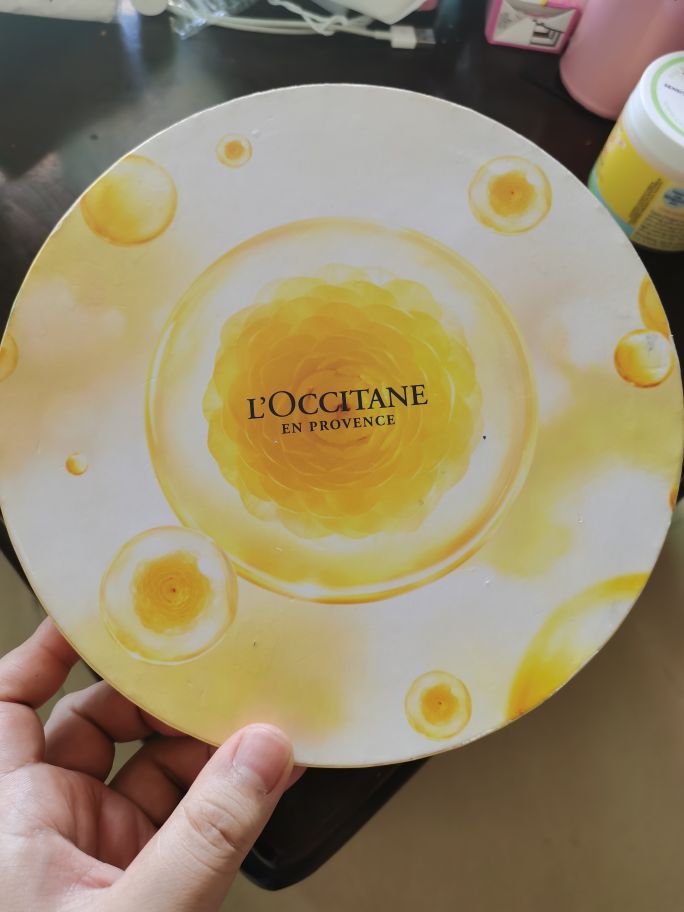 尝试各种护肤品,比较小众且好用的护肤品牌