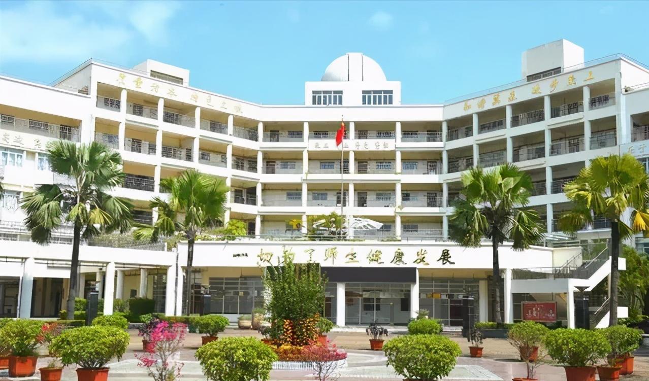 深圳报4个民办学校哪个会录取,深圳报民办学校还能报公办学校吗