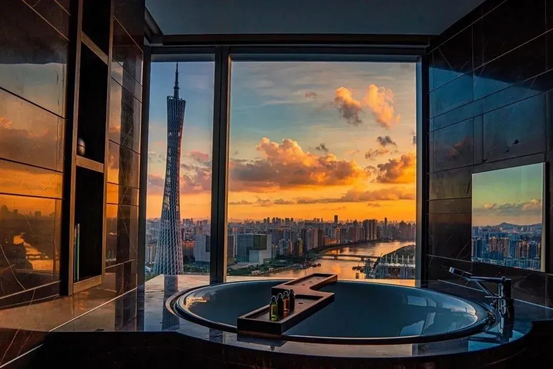 大事记|酒店跨界医美、六小时太空边缘旅行