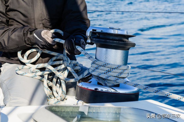 跑船一年能挣多少工资什么都不懂,打工人跑船一年能赚多少钱