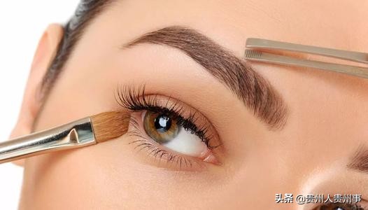 化妆培训实操纹绣,零基础化妆纹绣培训流程