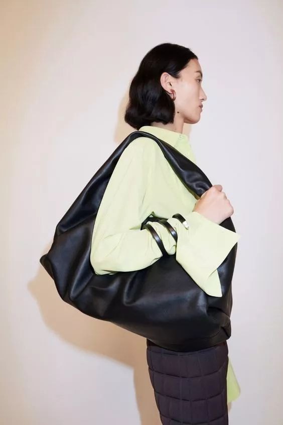 今年最流行的时尚大包 (现在流行小包还是大包好看)