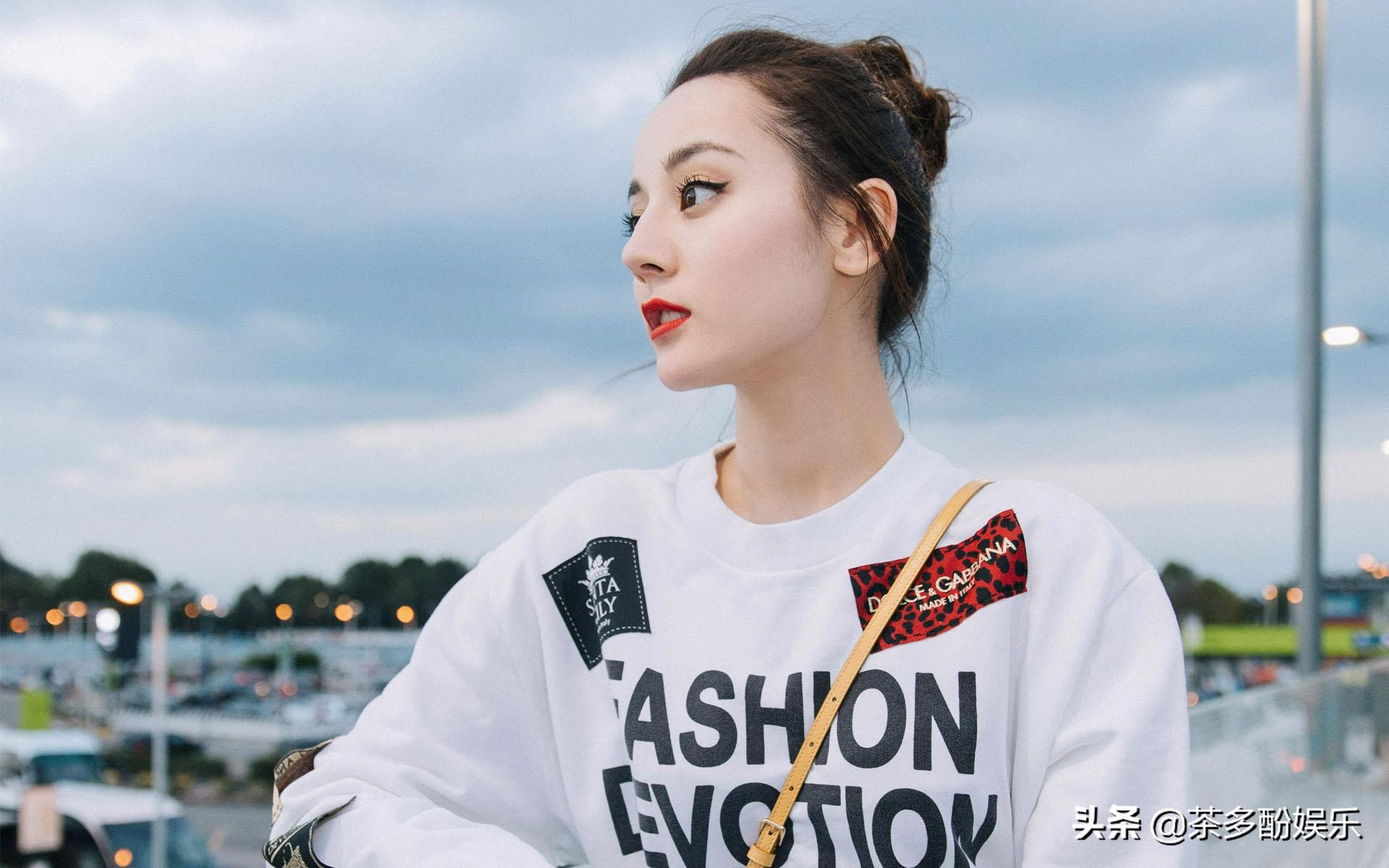 全网抵制耐克事件,为什么明星们都要解约阿迪耐克