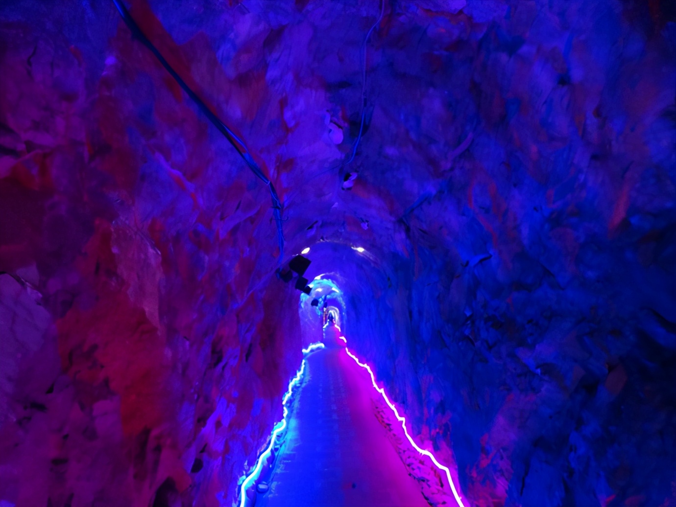 师宗凤凰谷走马观(中)