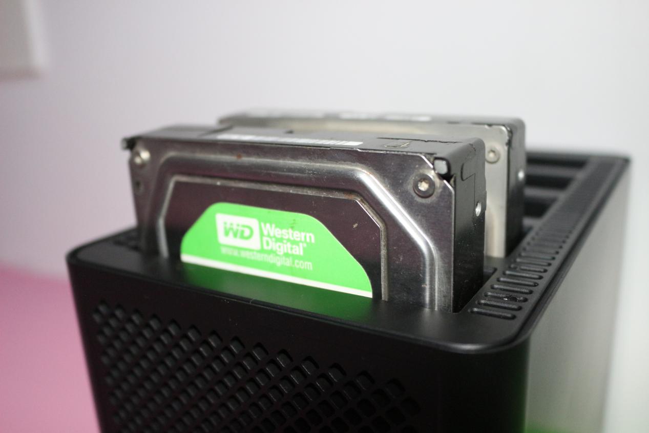 奥睿科双盘位硬盘盒用驱动么,奥睿科自装硬盘盒