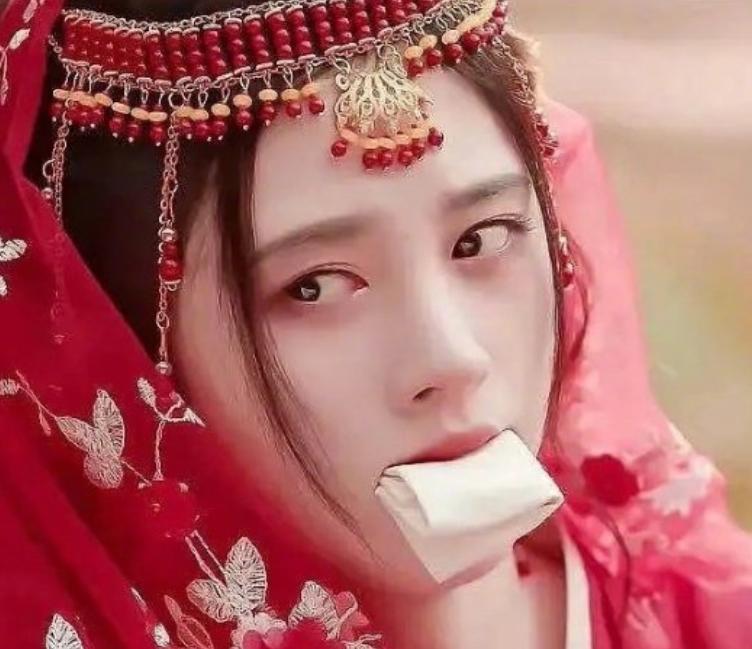 不同女明星仿妆,不同女明星扮丑