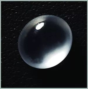 翡翠是什么材质,翡翠是什么物质构成的