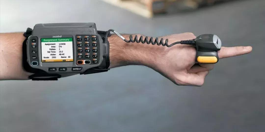 手腕细适合戴大表吗,手腕细适合戴多大的表