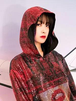 哪种颜色的口红适合夏季 (阿玛尼口红哪个颜色适合夏季)