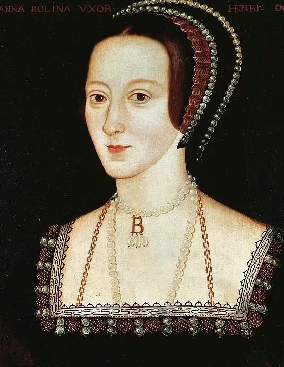 黑人扮演伊丽莎白一世母亲，吻戏船戏不断，你会看这英剧吗？