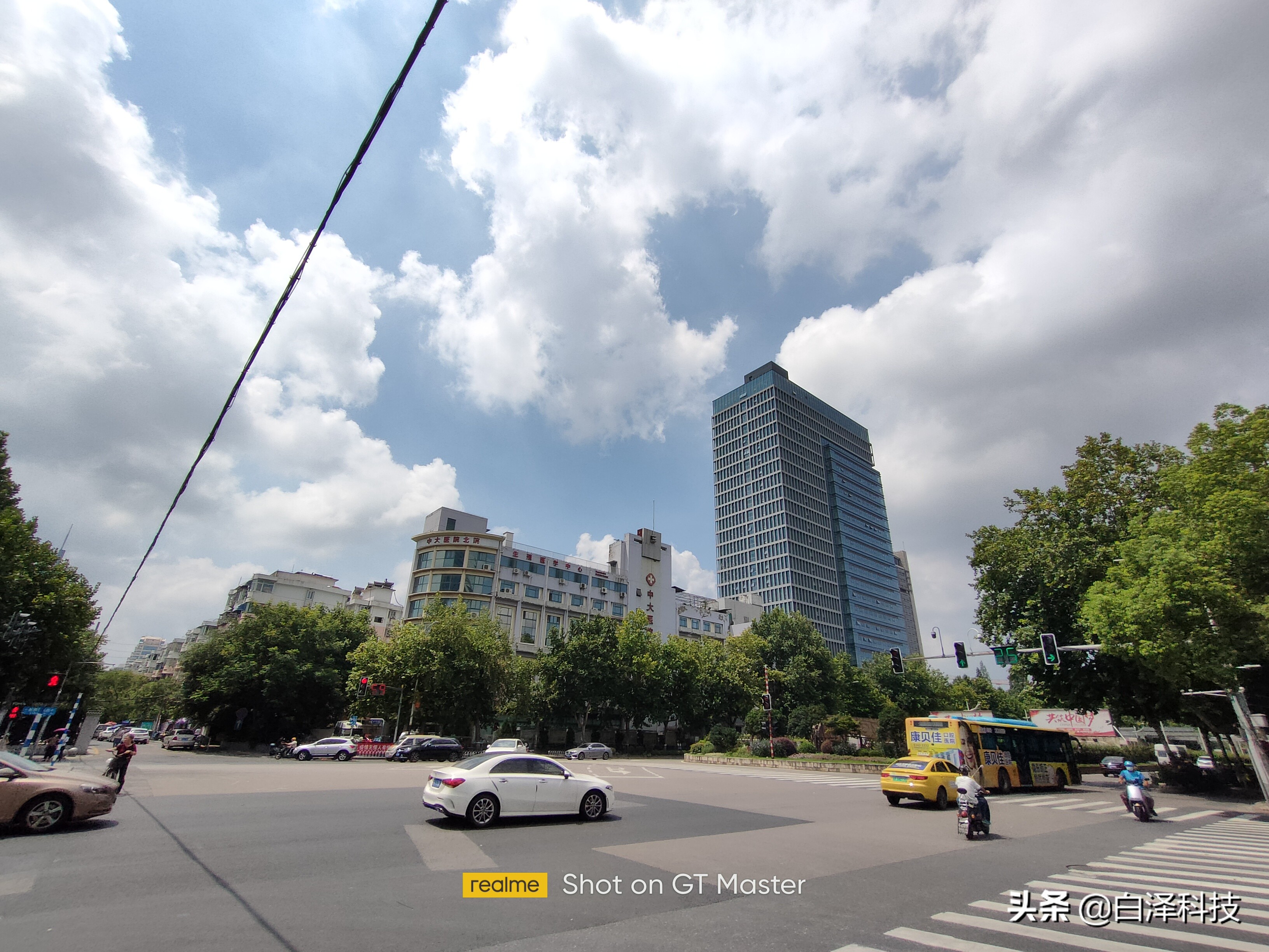 realmegt大师探索版值得入手吗,realmegt大师探索版夜景拍照评测