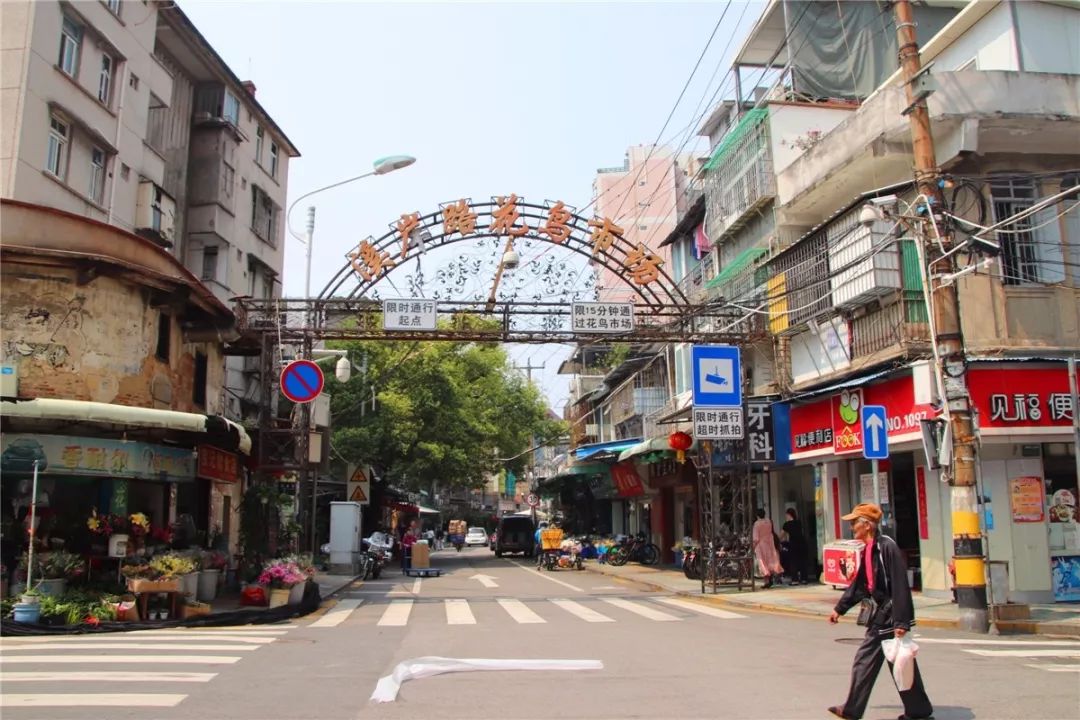 厦门10元店小商品最全批发市场,厦门最大的一级批发市场