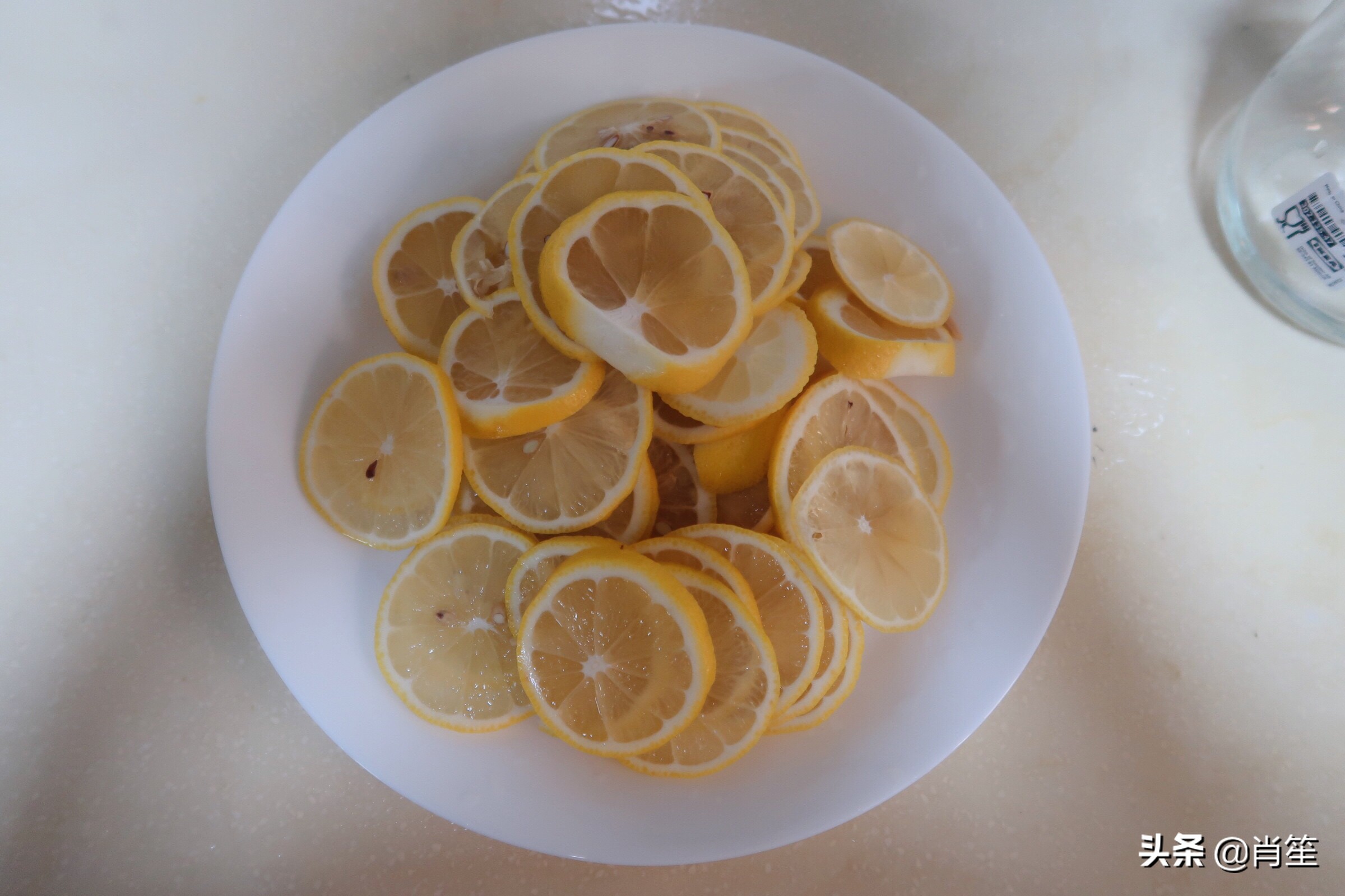 蜂蜜柠檬水的功效与作用和做法,蜂蜜柠檬水小孩可以喝吗