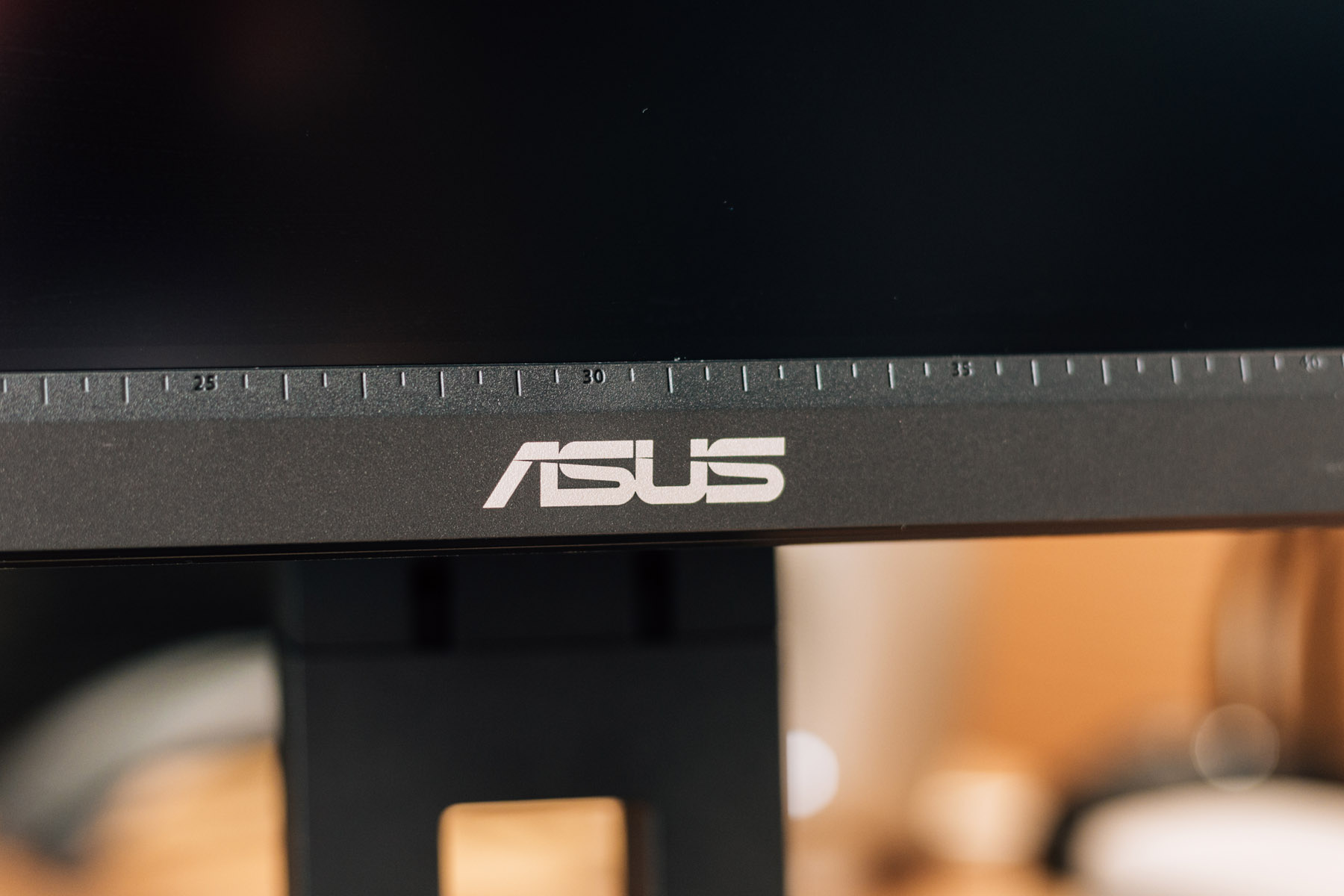 华硕2k170hz绝杀吹雪显示器评测,华硕32寸2k144hz显示器测评