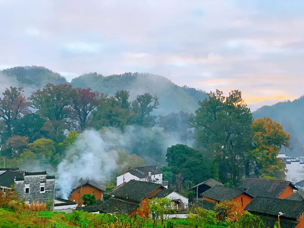 婺源篁岭赏秋,晒秋江西婺源篁岭