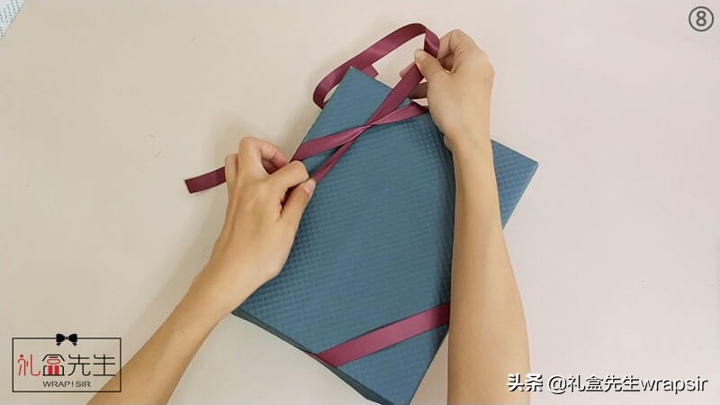 绑礼物蝴蝶结,绑礼物的蝴蝶结带子教程